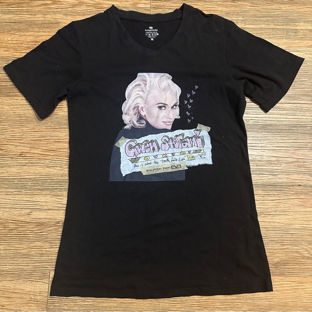 Gwen Stefani EVE tour Black Graphic Short Sleeve Tee